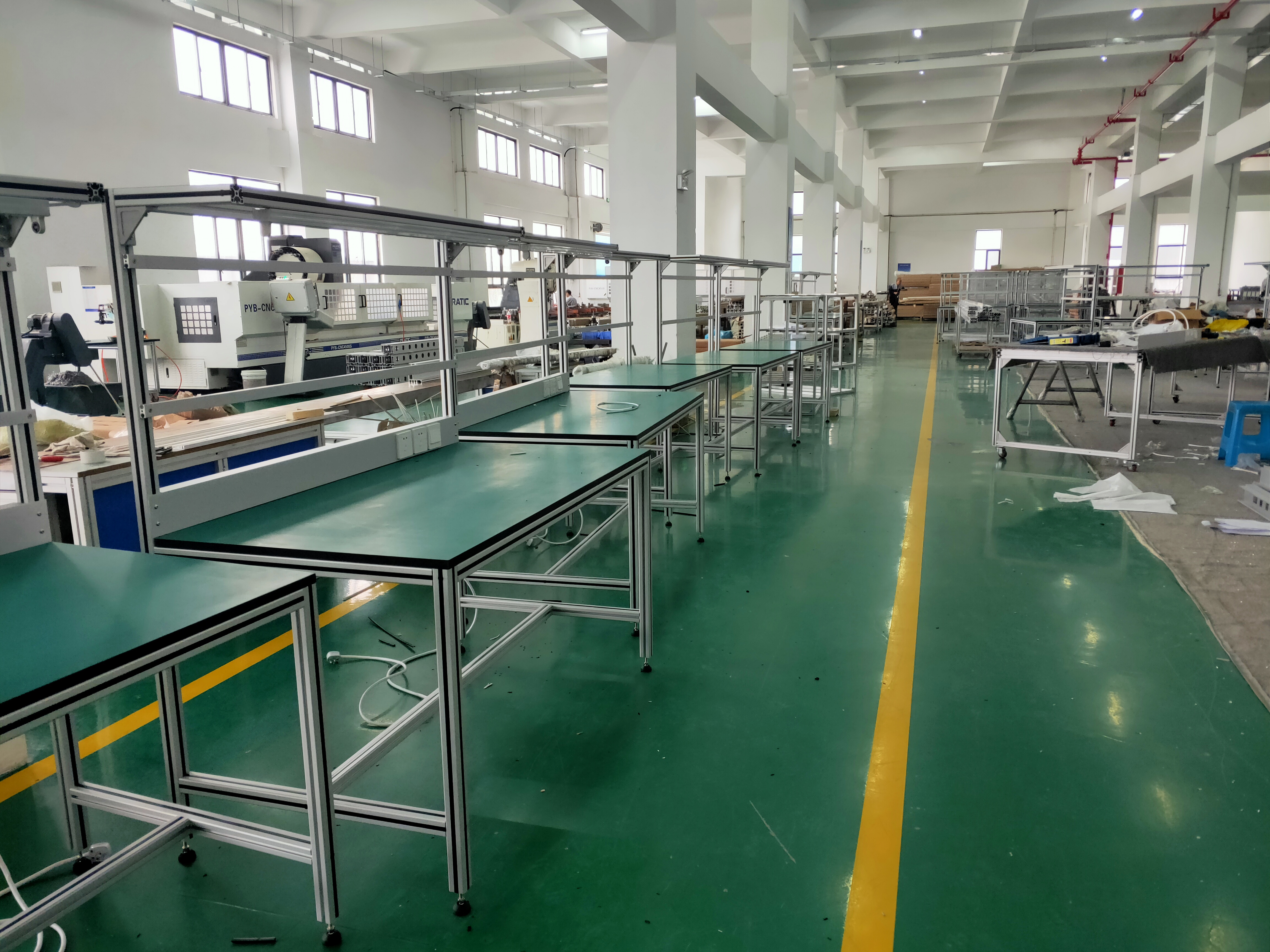 南京防靜電工作臺有著怎樣的不同之處？