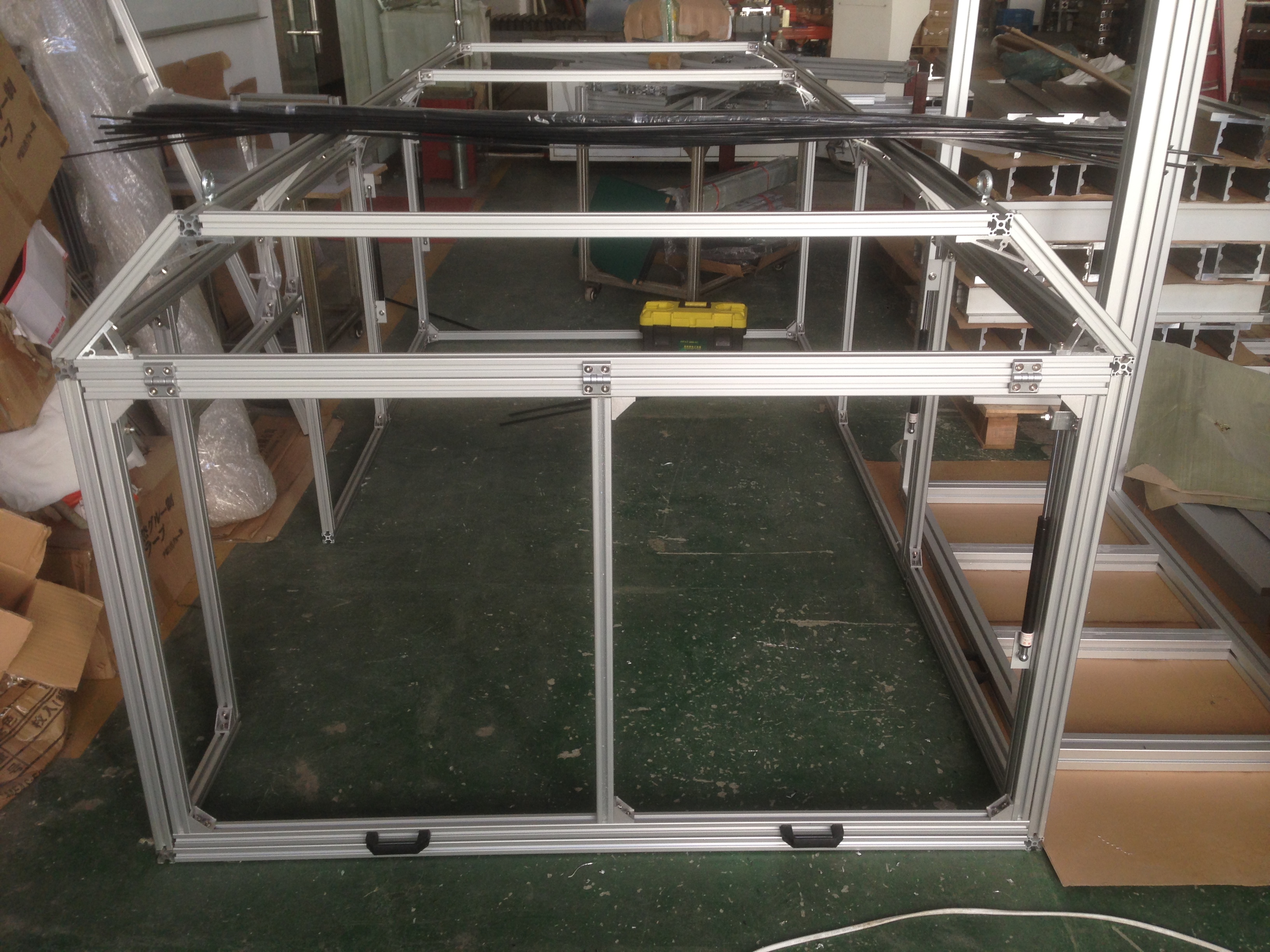 鋁型材架子配件不同，安裝方法不同